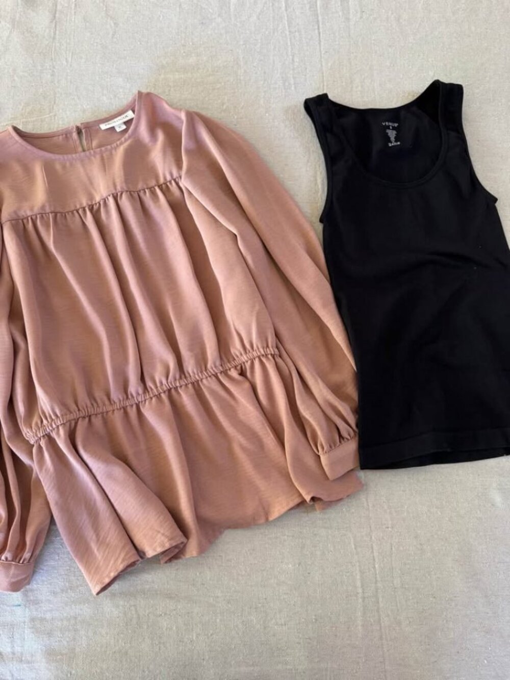 7 Piece Clothing Bundle Women’s Clothes Size Small/Medium - Picture 8 of 8